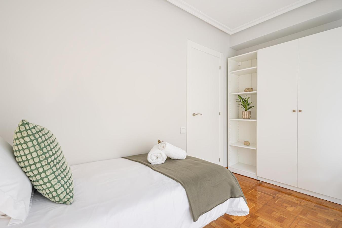 Apartamento Tres Mares Gijon Exterior photo
